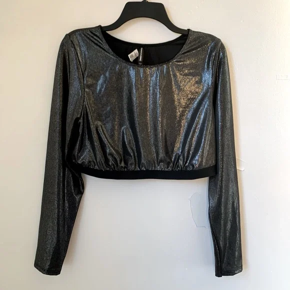 Torrid Curve Shimmer Crop Top - Picture 2 of 7